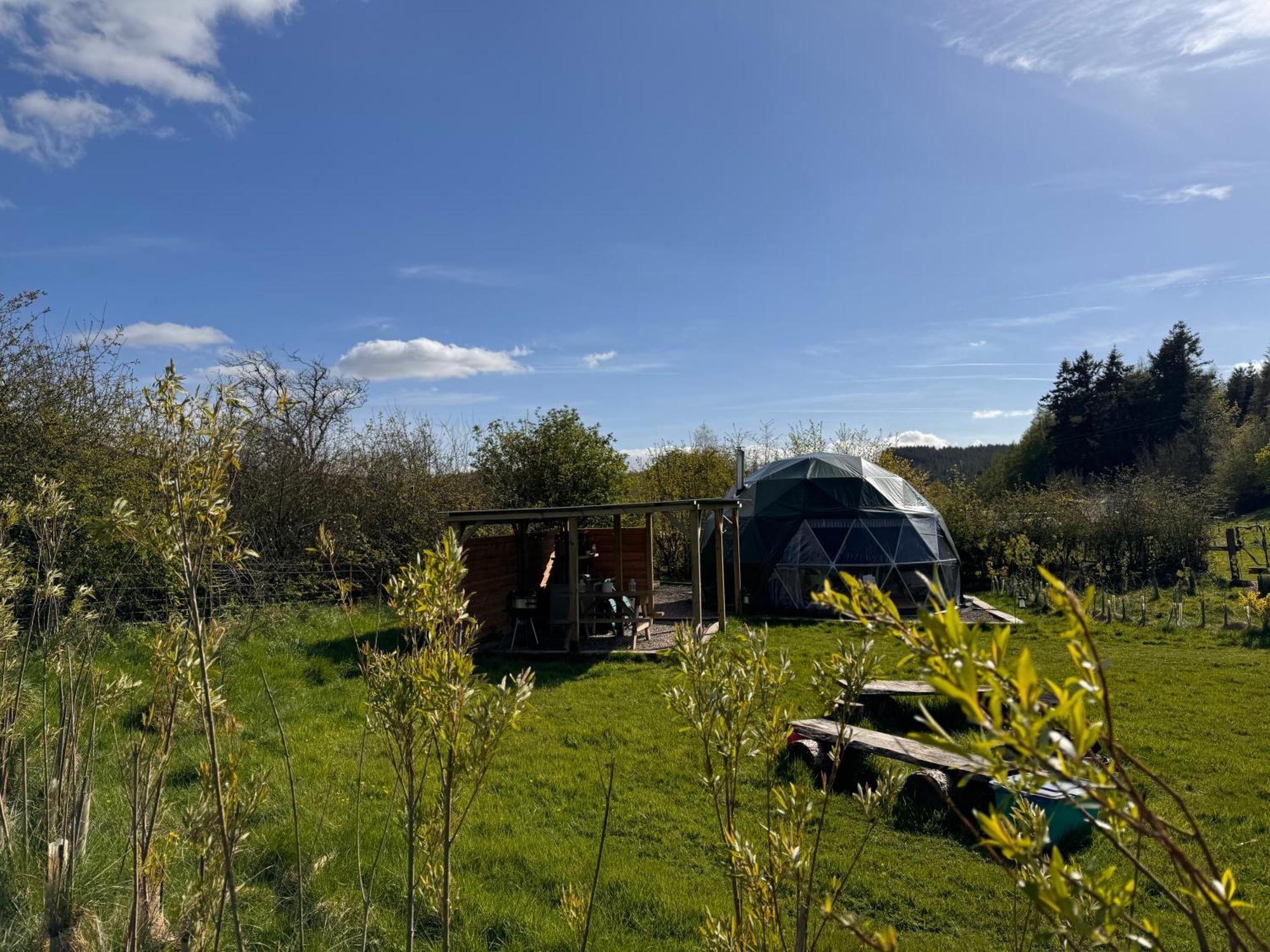Geodesic Dome Glamping Hotel Llanidloes Ngoại thất bức ảnh